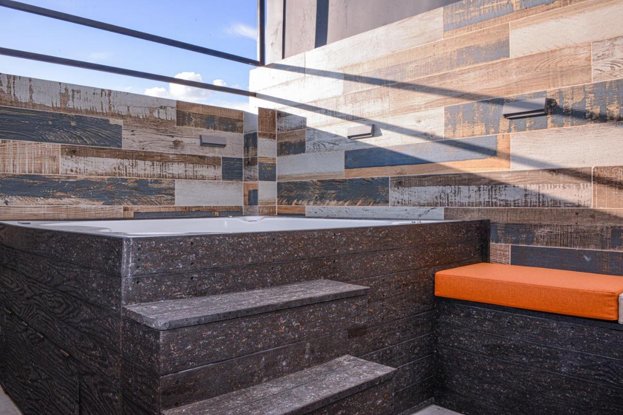 Apartamento Lleras Ac Hot Tub 메딜린 외부 사진